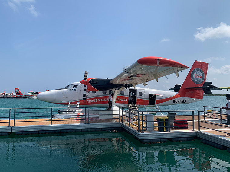 モルディブの水上飛行機